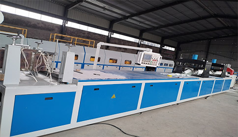 河南金偉伺服液壓玻璃鋼拉擠設備